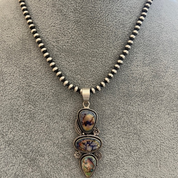 ❤️ Spiderweb Opal Navajo Influenced Statement Pendant 14.9gm 14mm Bail Stunning - Picture 4 of 12